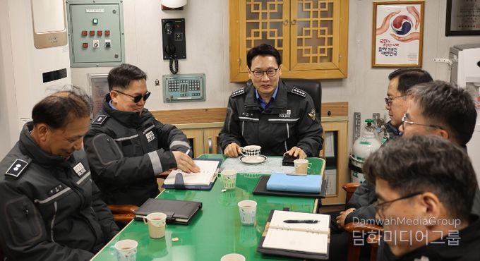 울진해경, 설 연휴 해양 안전관리 강화를 위한 함정·구조대 및 전용부두 점검 실시