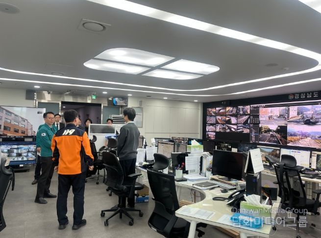 경제부지사,상황실방문점검및근무자격려
