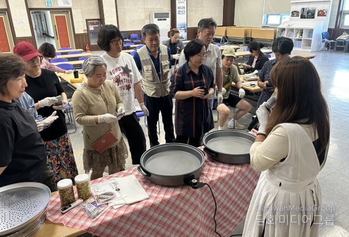 진안군, 환경농업대학 신입생 모집(기존 교육 사진)
