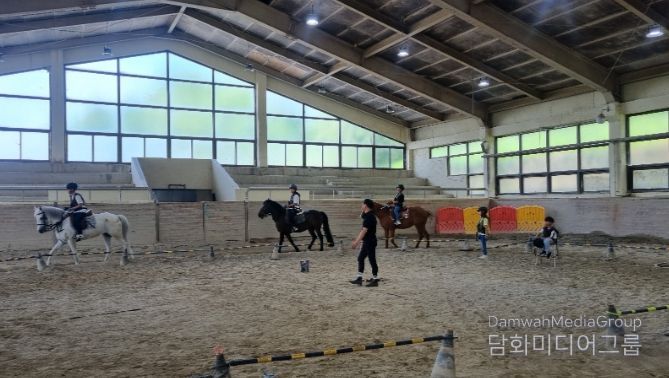 전북특별자치도, 2026년‘ 붉은 말(馬)의 해’ 학생 승마체험 지원사업 본격 추진