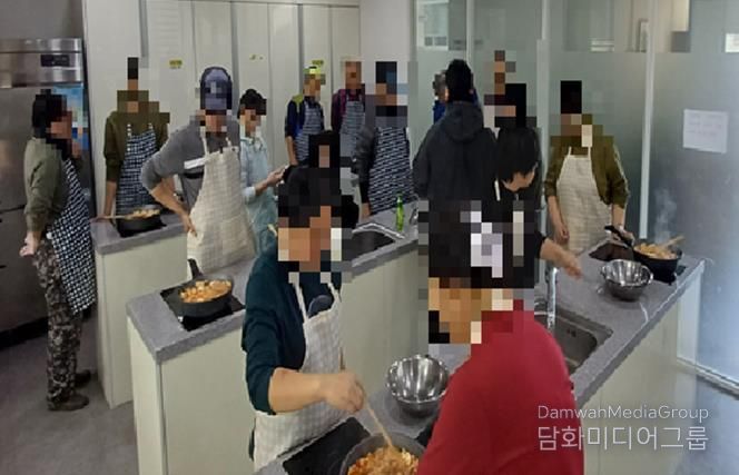 주간재활프로그램 요리치료 모습