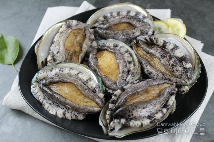 아시아 최초로 ASC 국제 인증을 획득한 완도 전복