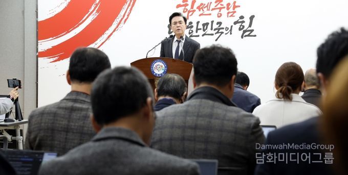 김태흠 지사, 대통령에게 항구적 통합법안 제시