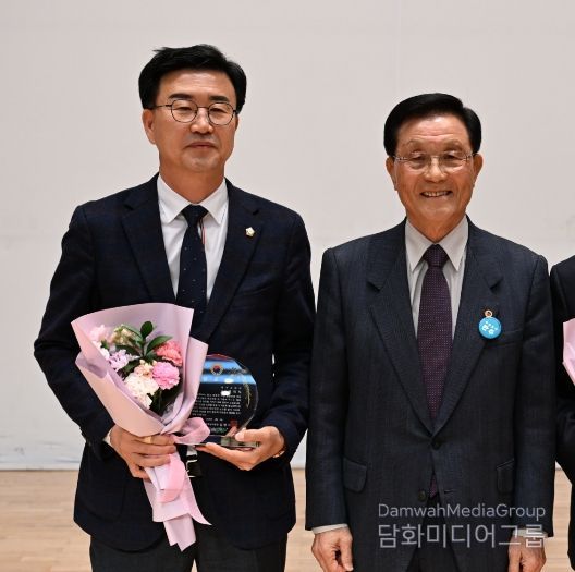 완주군의회 유의식 의장, 대한노인회 완주군지회 공로상 수상