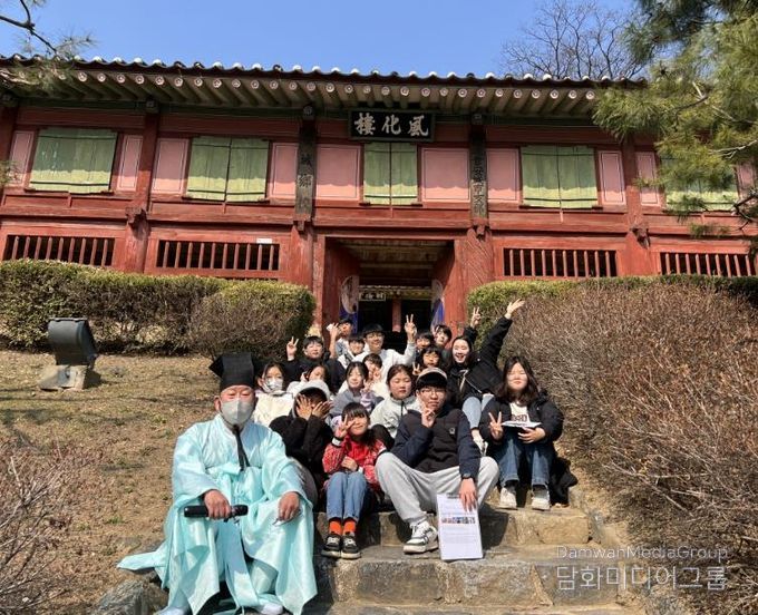 안성 청소년들, 지역 문화유산 탐방으로 굿즈 아이디어를 찾는다