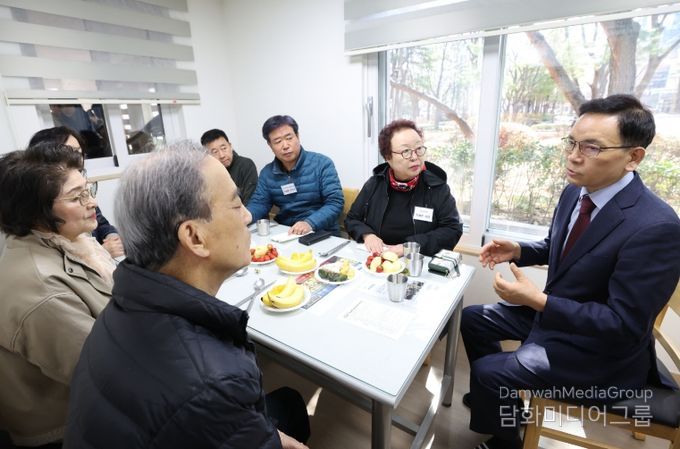 대청경로당에서 간담회