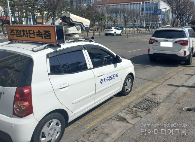 부천시 주정차 단속 차량 운행 모습