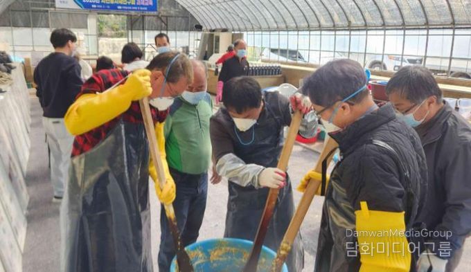 장흥군, 친환경 자연농자재 자가제조 실습교육 추진