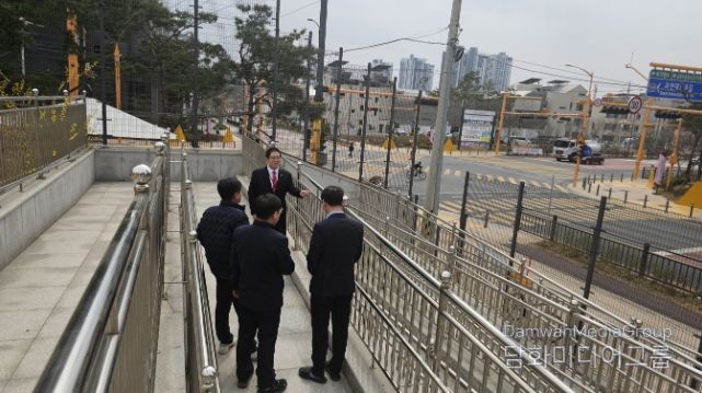 과천갈현초 운동장 장애인 출입구 개선 추진... 김현석 의원 “아이들 공간, 제대로 돌려드리겠다”