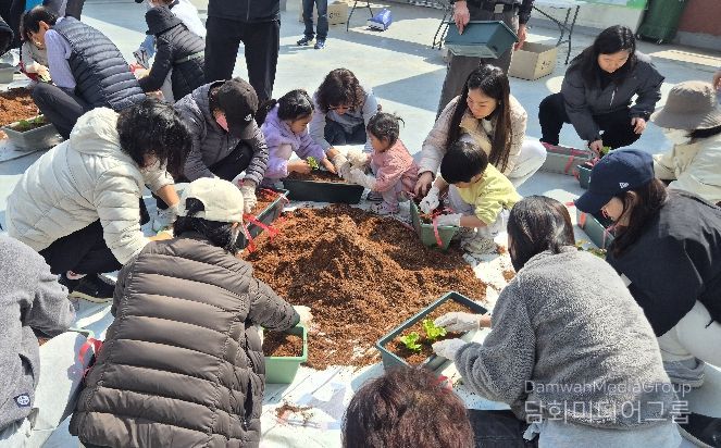 성북구 돈암2동 주민자치회, ‘도시농부 텃밭상자’체험 운영…환경 보호 실천