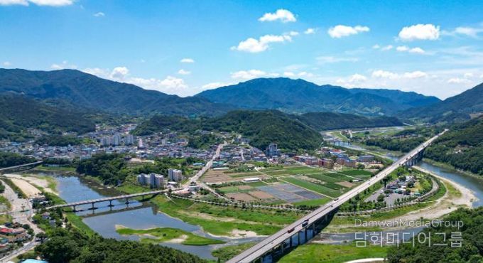 산청군 산청읍 전경.