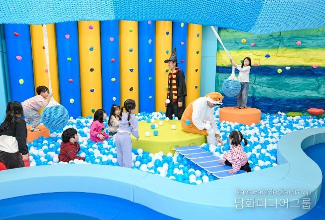 공공형 실내놀이터 “와글와글”개관
