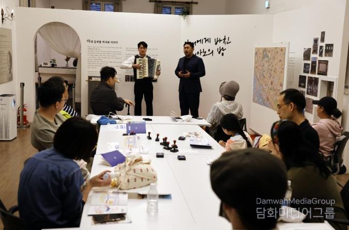 인천근대음악투어 현장 모습