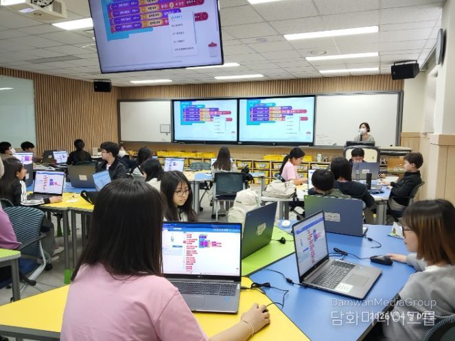4월 7일 진행된‘2026 교육과정 연계 SW·AI교육 프로그램’진행 모습