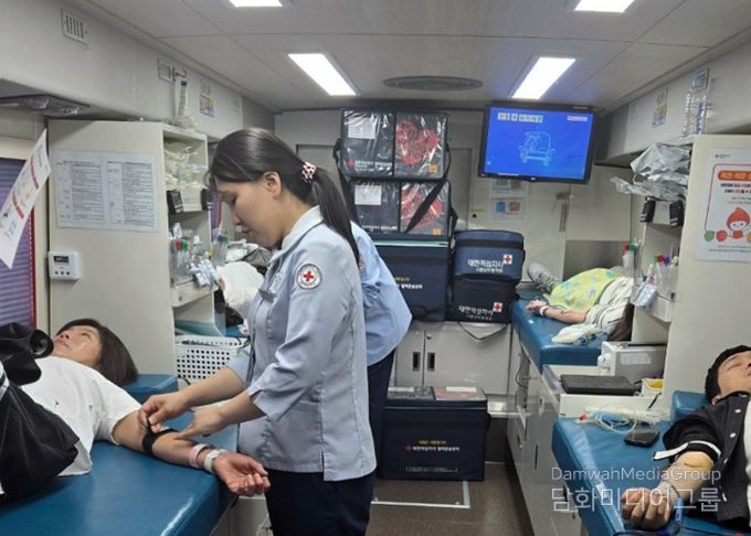 과천시, 시청에서 직원 참여 헌혈 행사 가져