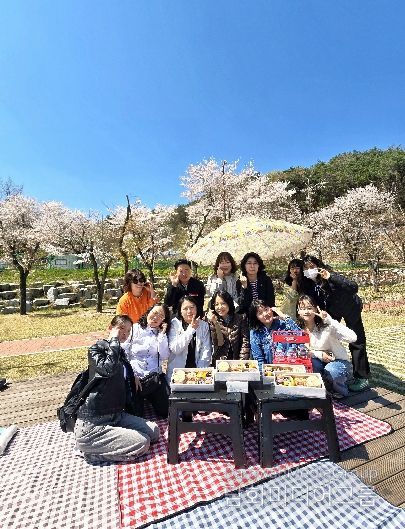 SNS 서포터즈단 자연 속 감담회 개최 소통강화 및 현장 취재 진행