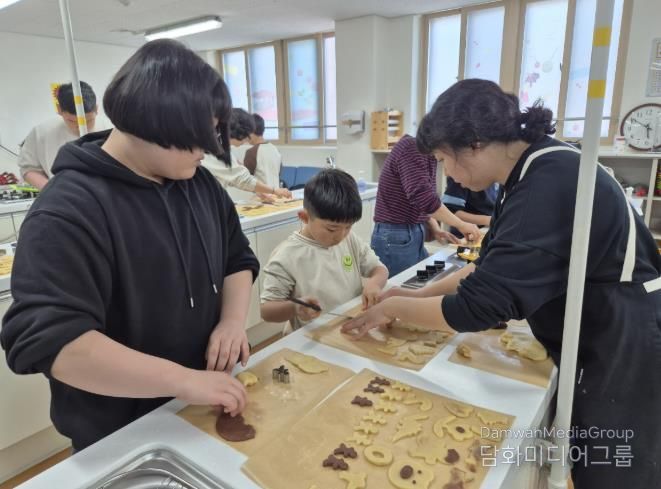 모양쿠키 꾸미기.