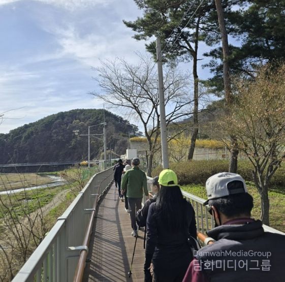 홍천군보건소, 주민 건강 리더 걷기 지도자 2급 10명 배출