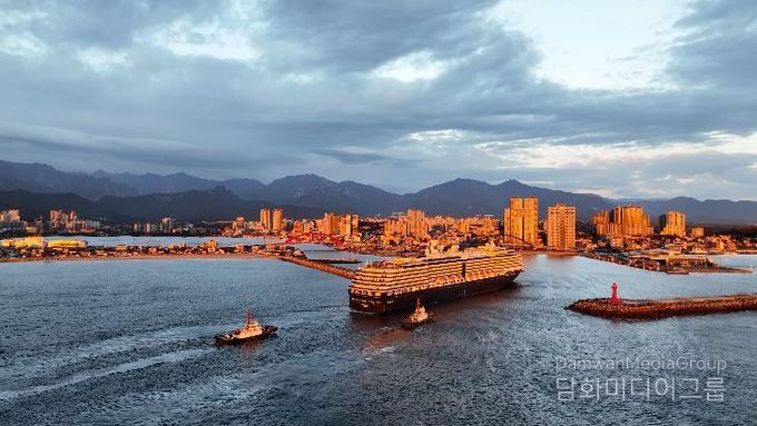 웨스테르담호 이전 입항 전경