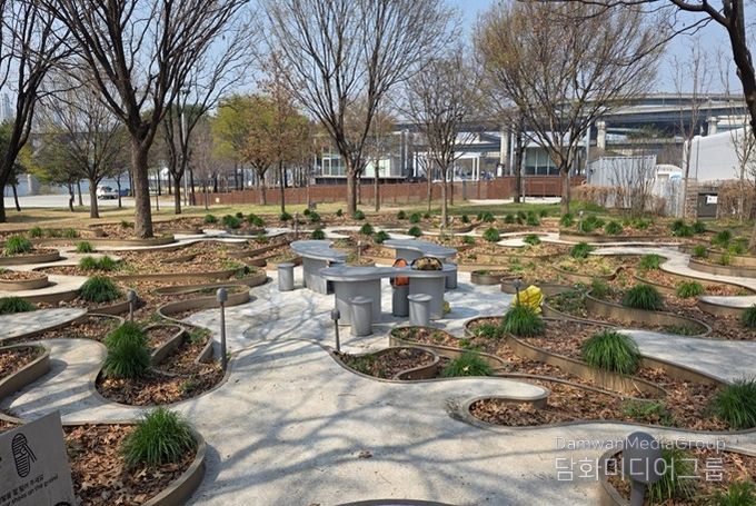 정원박람회 존치정원(뚝섬한강공원 2024년 개최/회복의 시간 - Immersive Resilience )