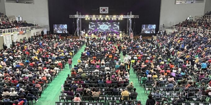 제27회 기장 어르신 한마당 축제가 성공적으로 개최됐다.
